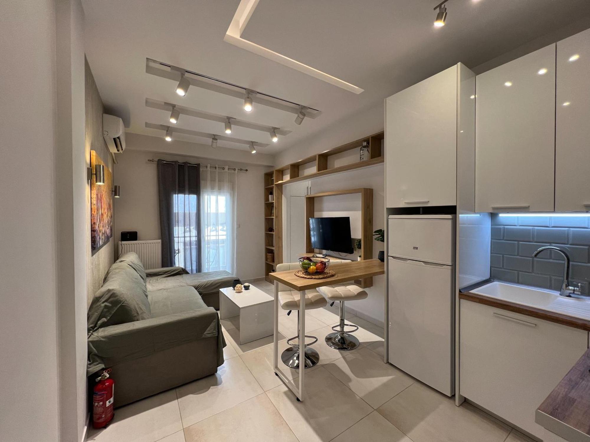 P Deluxe Suites 7 Tesalonika Bagian luar foto