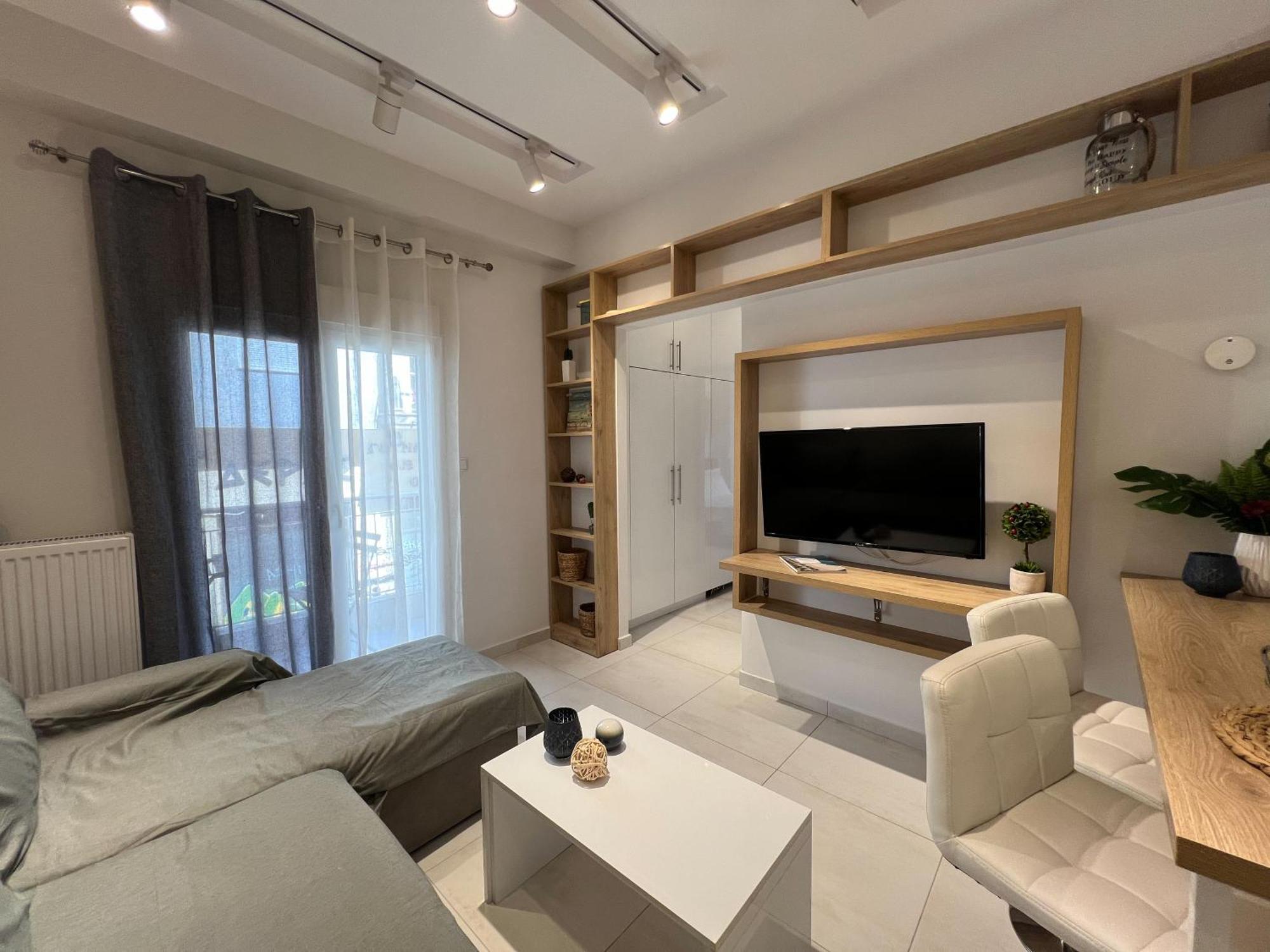 P Deluxe Suites 7 Tesalonika Bagian luar foto