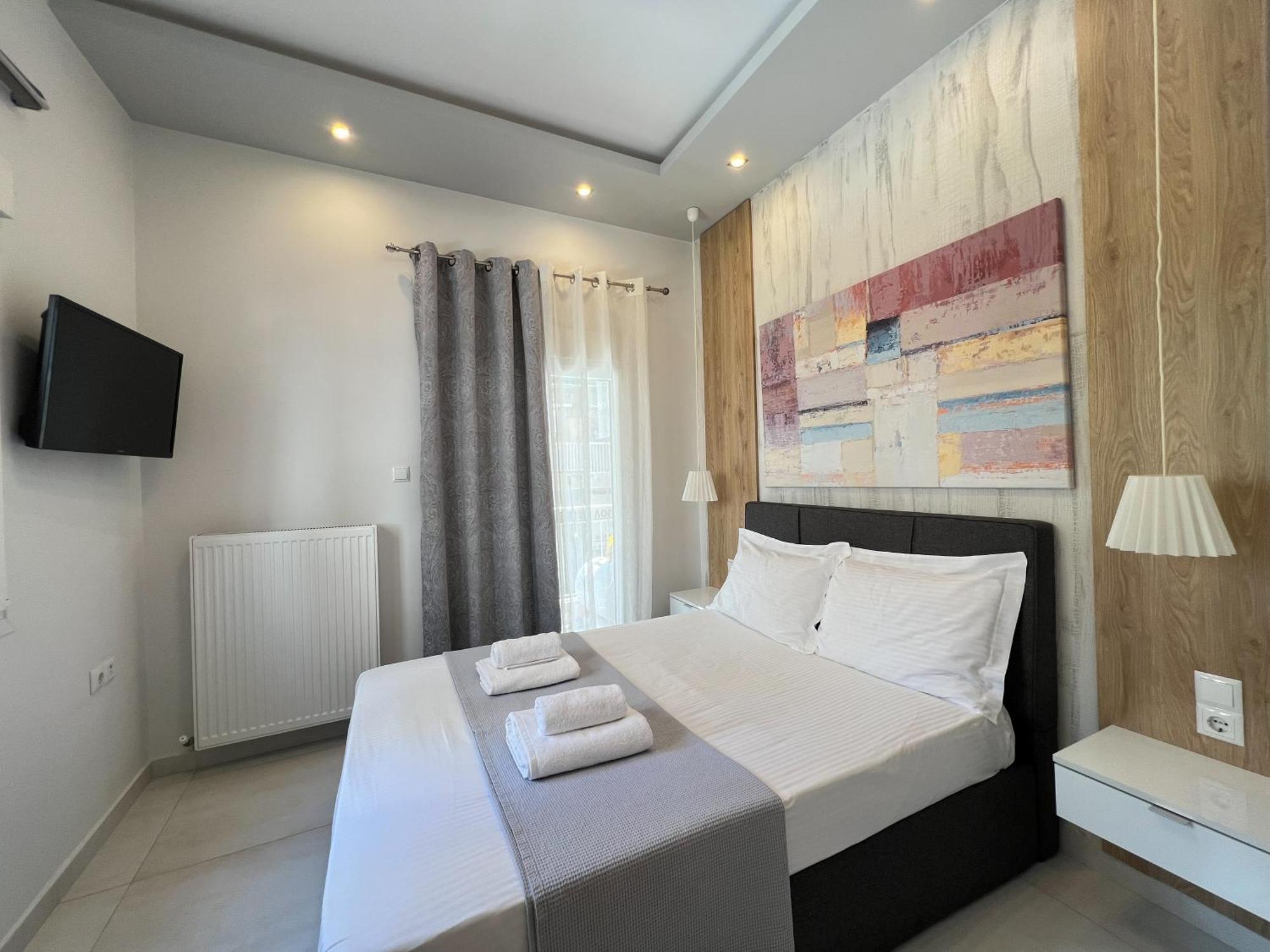 P Deluxe Suites 7 Tesalonika Bagian luar foto